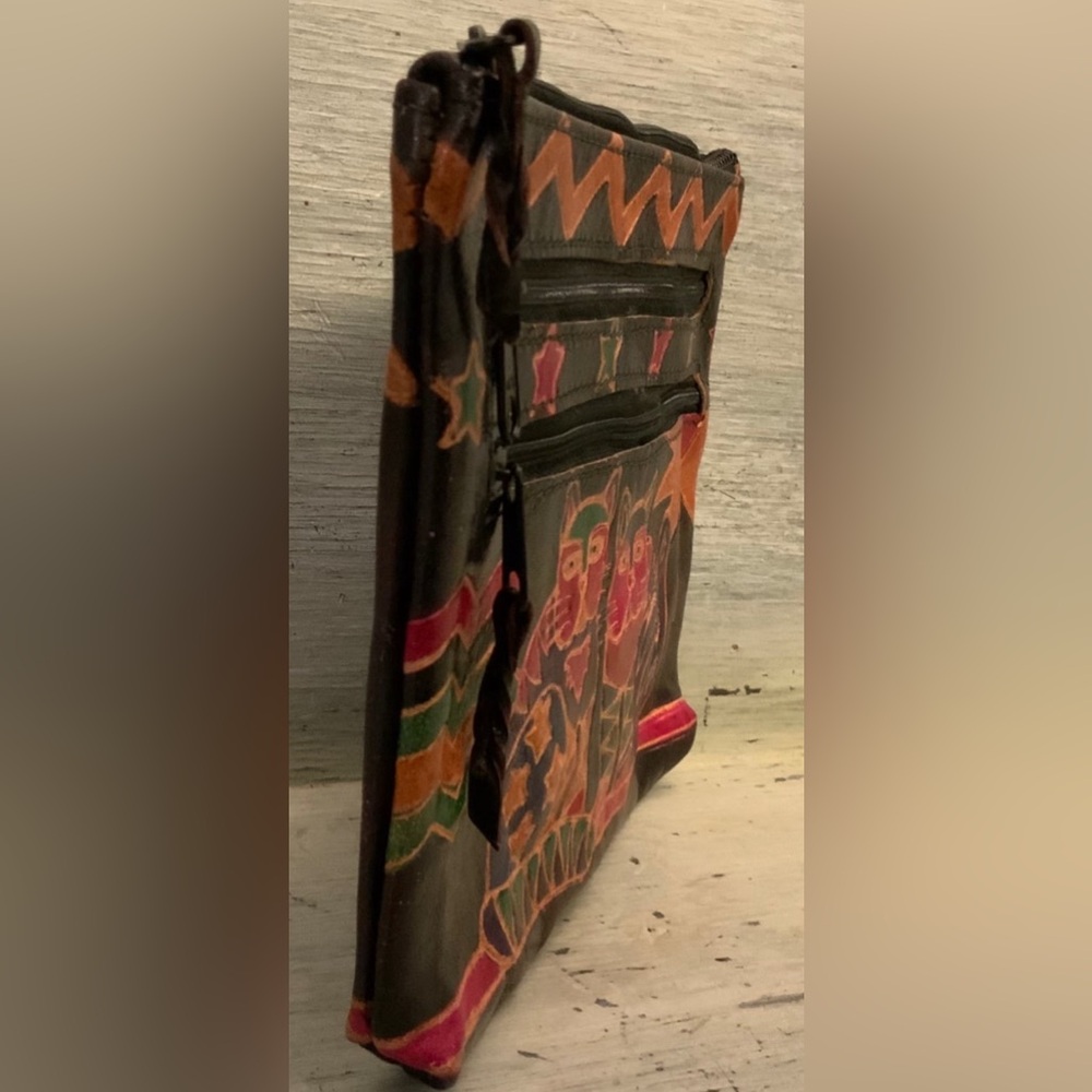Vintage Genuine Leather Colorful Embossed Cats Clutch Made in India Like New - Picture 4 of 8